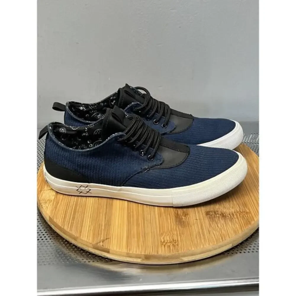 Croydon shoes Mens size 7.5 black Blue lace up casual skater 800120681‎ Casual